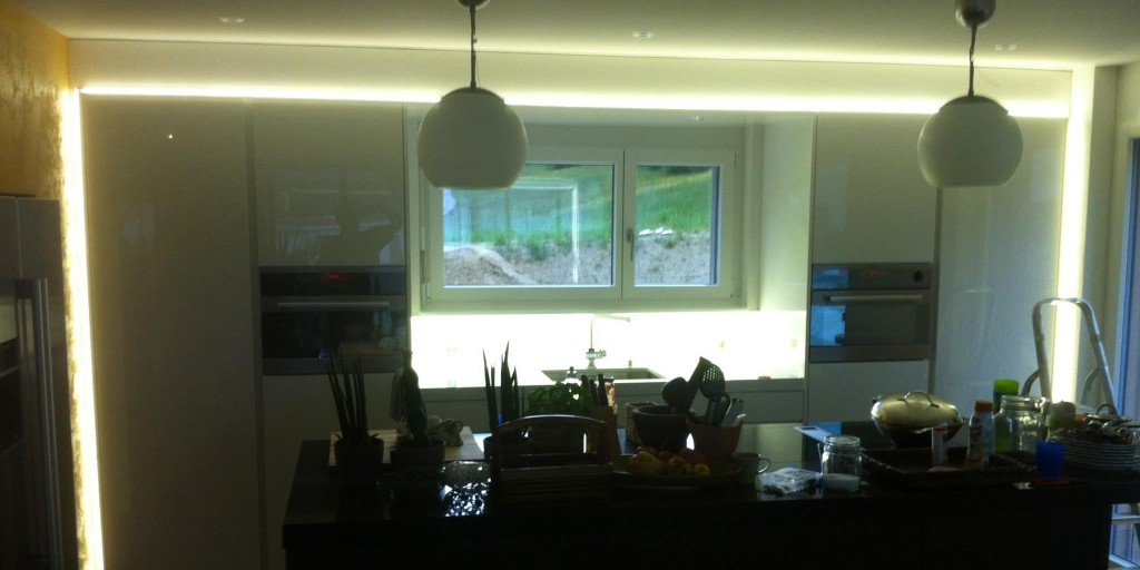 LED Küchenrückwand für schattenfreies Arbeiten in der Küche