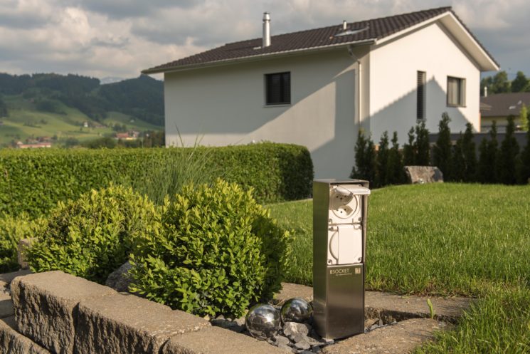 Gartensteckdosen, Elektrosäule für den Garten