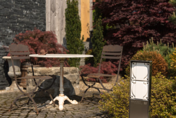 ESOCKET 600-F Steckdosensäule aus Edelstahl, Feller NEVO NAP Steckdosen und Schalter für Ihren Garten und die Terrasse, Elektromaterial
