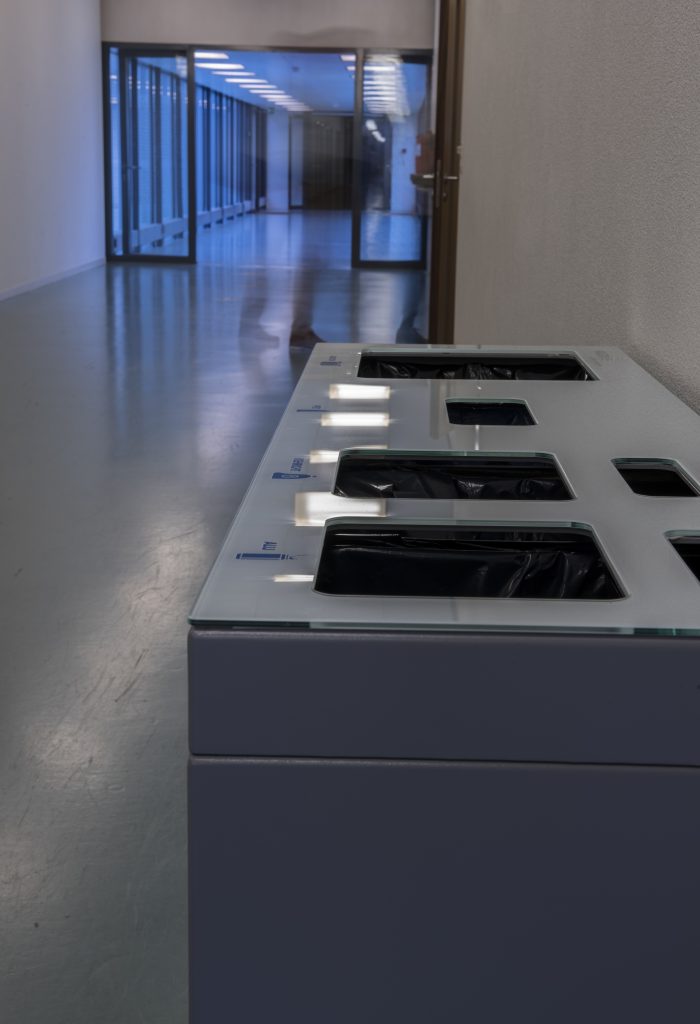 Recyclingbox, Recyclingstation, 110lt , Recycling Station Innen, Recycling Behälter Büro, Recycling Stationen Edelstahl, Recyclingbehälter Drinnen, Recyclings Box PET, Abfallbehälter, Wertstoffbehälter, 110 Liter, Swissmade, Suva, Luzern, Schweiz