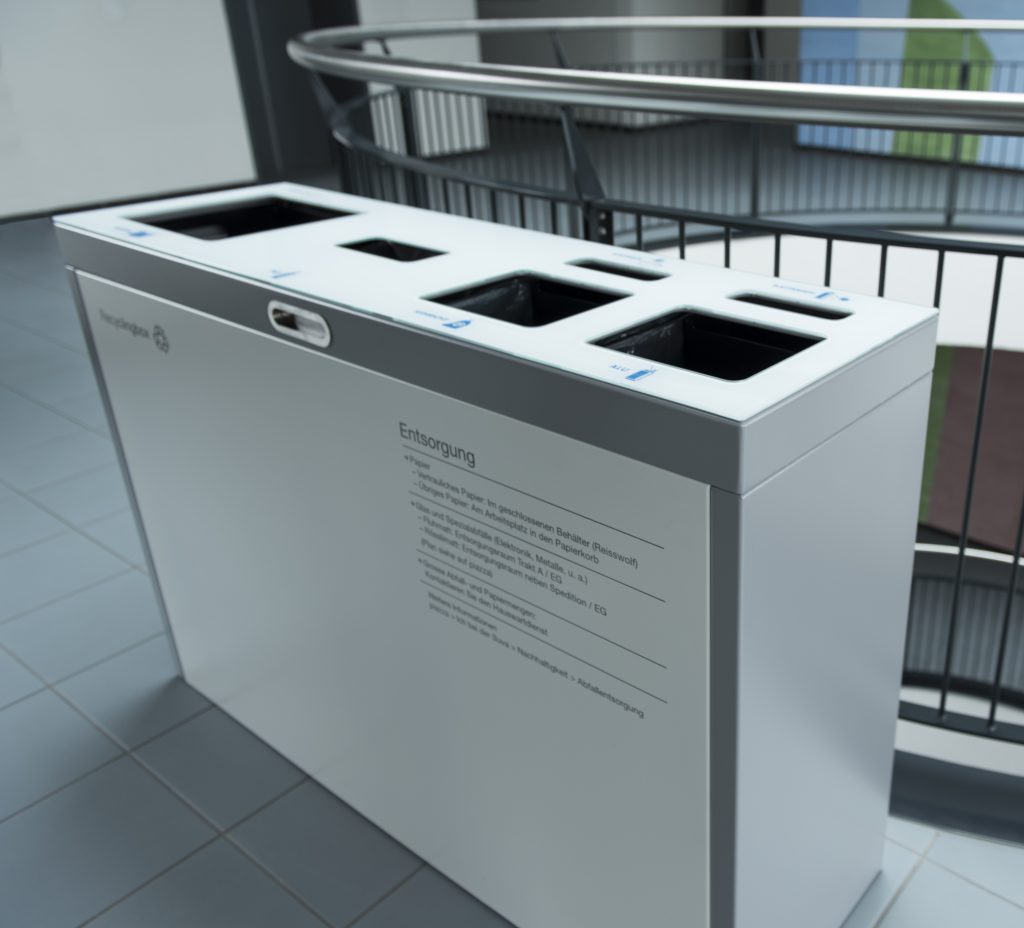 recycling supplies, Recyclingbox, Recyclingstation, Recycling Station Innen, Recyclingstationen Büro, Recyclingbehälter Edelstahl, Recyclingstation Drinnen, Recycling Box PET, Abfallbehälter, Wertstoffbehälter, 110 Liter, Swissmade, Schweiz, waste management, Trasch, Recycle, Garbage, Recycling Bin