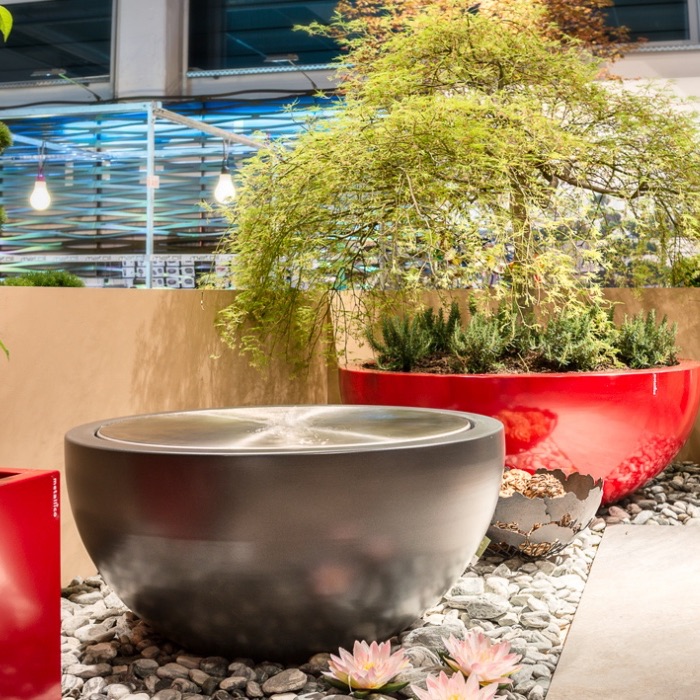 Pflanzengefässe Metallico, Brunnen Fontana, Metallico Elena, Pflanzgefäss, Blumentopf, Blumenschale, Planzentopf, Pflanzengefässe
