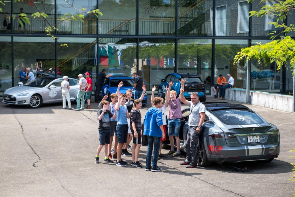 Wave Trophy 2018 an der Formula E in Zürich, Elektro Rally, E-Mobility, Tesla Model S, LED Werkstatt Team, E-Mobility