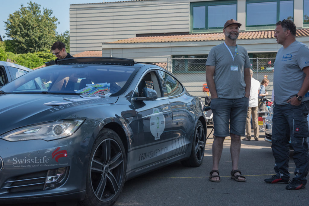 Wave Trophy 2018, Tesla Beschrriftung, Sticker, nachhaltig Auto fahren, E-Mobilität