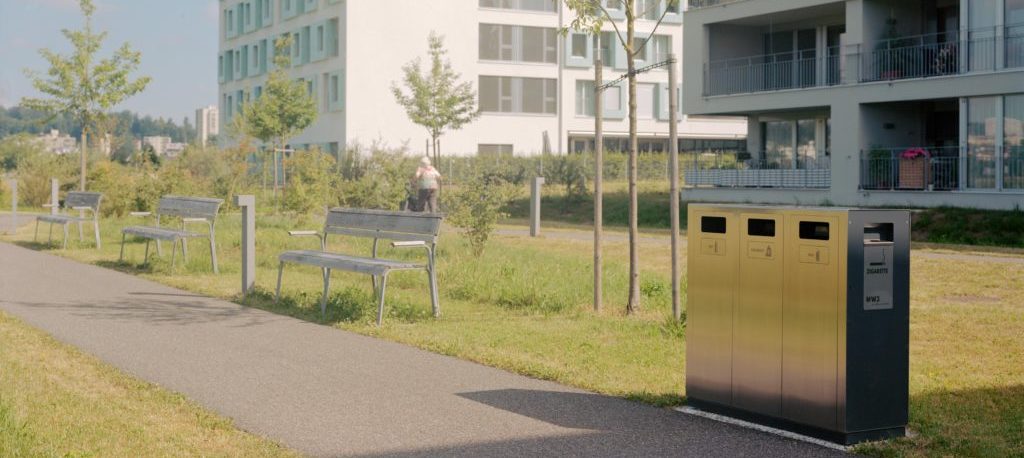Waste Bin, W3 Recyclingstation im Betagrtenzenter Emmenfeld, Public Waste Bin, kommerzielle Mülleimer Swiss Made