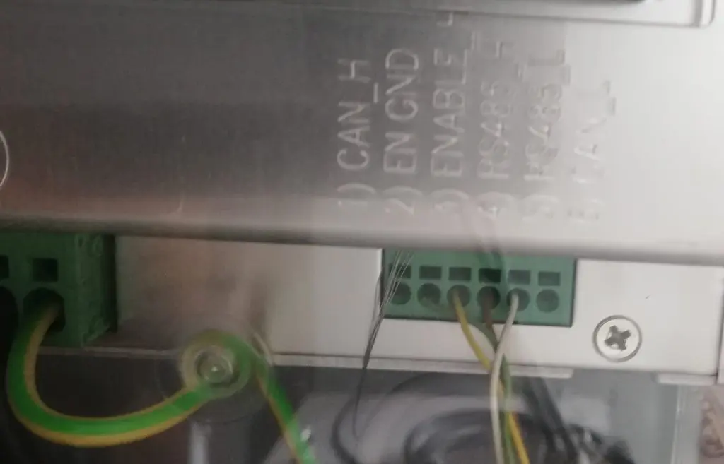 Ports LG-Chem mit Fronius Symo Hybrid, Installation