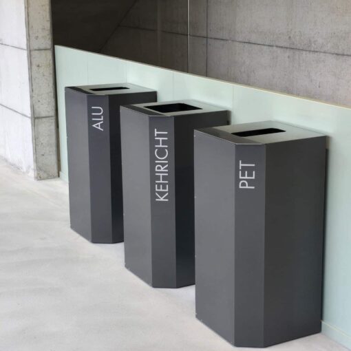 P-Bin Eco Recyclingstation P3 bei der Suisstec in Lostdorf, Abfalltrennung PET, Kehricht und Alu in 110l Abfalltüten nach schweizer Norm