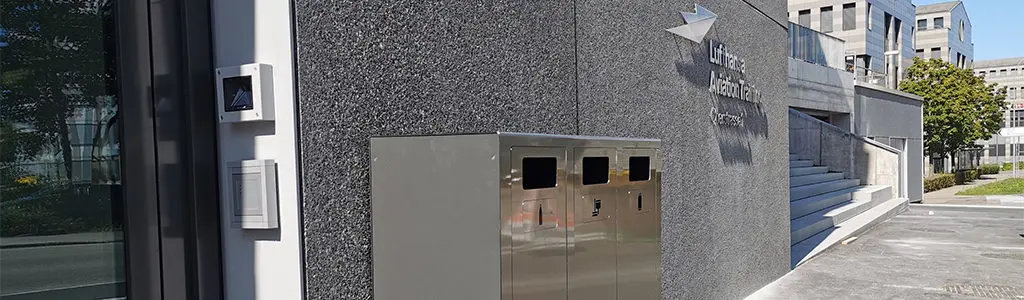 Abfall Mobiliar für den Aussenraum, Abfalltrennen leicht gemacht in hochwertigen Materialien. Für jeden Standort die richtige Recylingstation